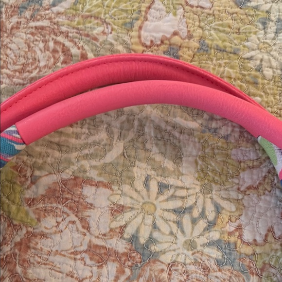 Lilly Pulitzer Pink and Blue Tote Bag Vibrant Design - Picture 3 of 8